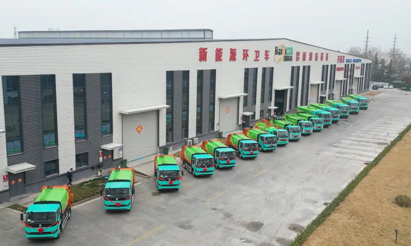純電動壓縮式垃圾車發貨山東，助力綠色環衛升級
